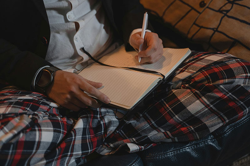 Arabic, Farsi, Turkish and Urdu translation for immigration and corporate work.